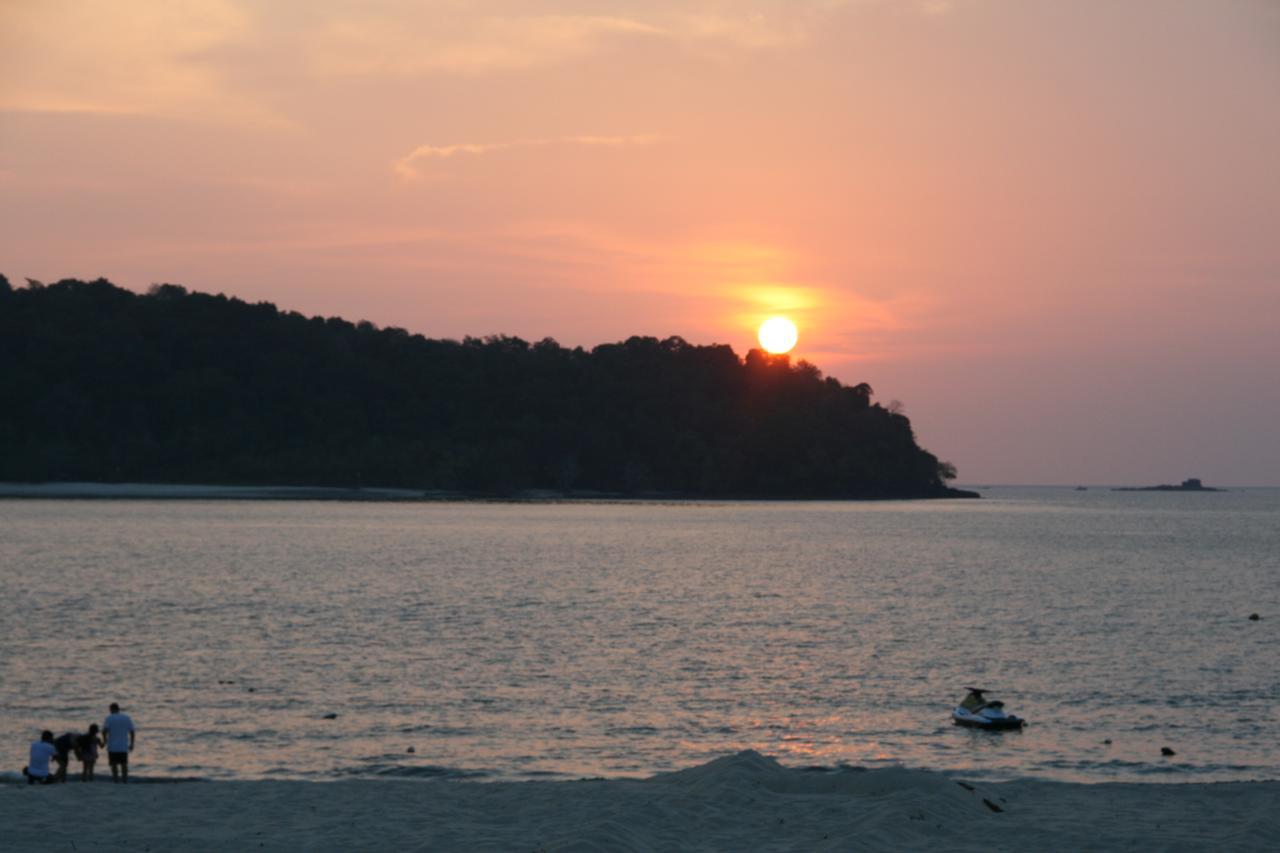 Dash Resort Langkawi Pantai Cenang  Exterior photo